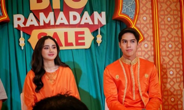 El Rumi Dan Syifa Bagikan Tradisi Buka Puasa