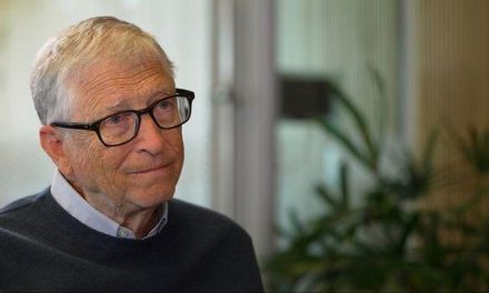 Bill Gates Pernah Bilang Investasi OpenAI Cuma Bakar Miliaran Dolar