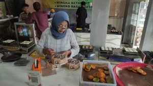 Wingko Lamongan Laris Manis Di Borong Pemudik