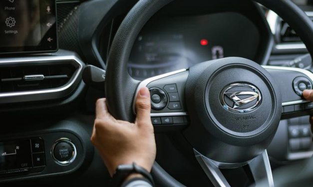 Strategi Cerdas Menghemat BBM Saat Mengendarai Mobil Matik