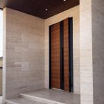 Sangat Estetis! Keramik Batu Alam Untuk Dinding Depan Rumah