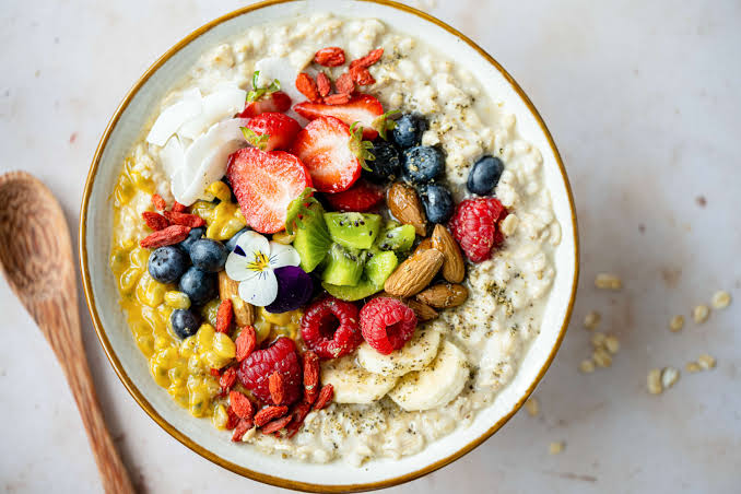 Oatmeal, Sarapan Sehat Yang Bikin Kenyang Lebih Lama
