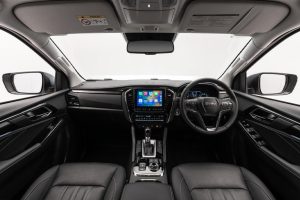 Isuzu mu-X Terbaru, SUV Diesel Tangguh Dengan Kabin Nyaman