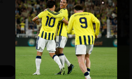 Liga Champions Memanas! Jebolan Man United Cetak Gol Super