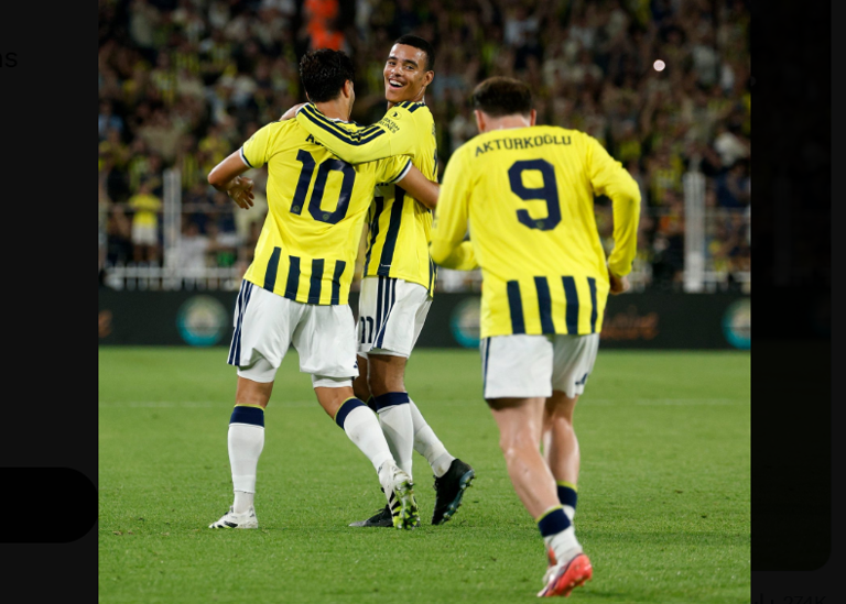 Liga Champions Memanas! Jebolan Man United Cetak Gol Super