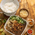 Kuah Hitam Kaya Rasa! Rawon Daging, Ikon Kuliner Jawa Timur